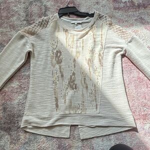 Miss Me BKE Women's Size M Sweater Detailed Shoulder Cream Tan